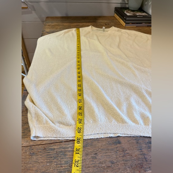 JOELLE – Soft Textured Oversized Top – Size P/S - Picture 10 of 10